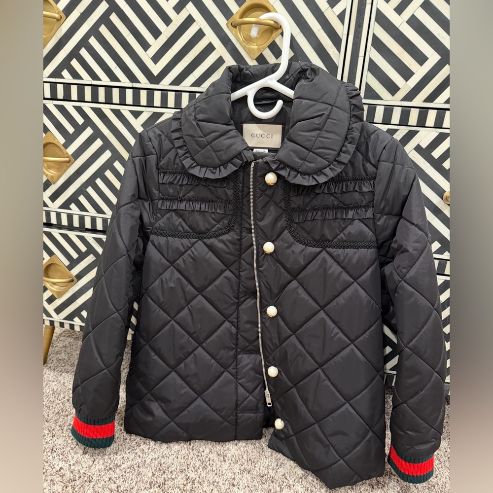 Gucci Black Quilted Puffer Jacket size 40